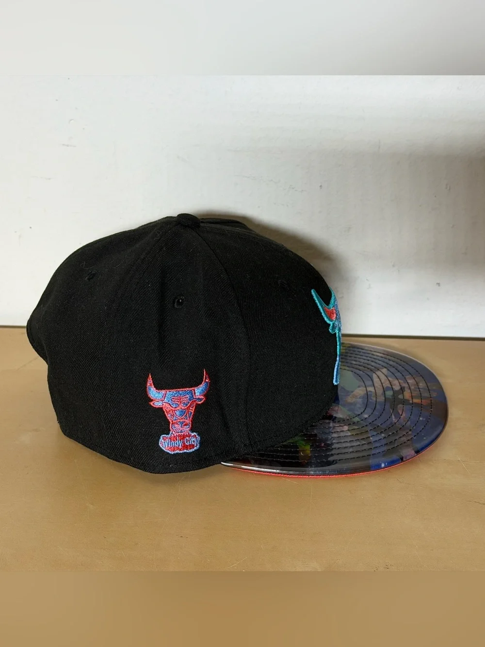 Chicago Bulls New Era 9FIFTY Camo Glazer Snapback Hat Windy City M/L NBA